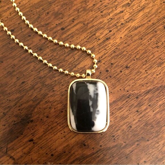 J.Crew | Black & White Agate Pendant | 33” Length - Picture 3 of 4